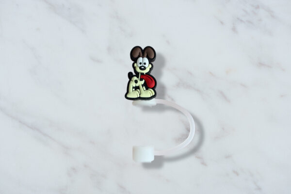 Odie Straw Topper